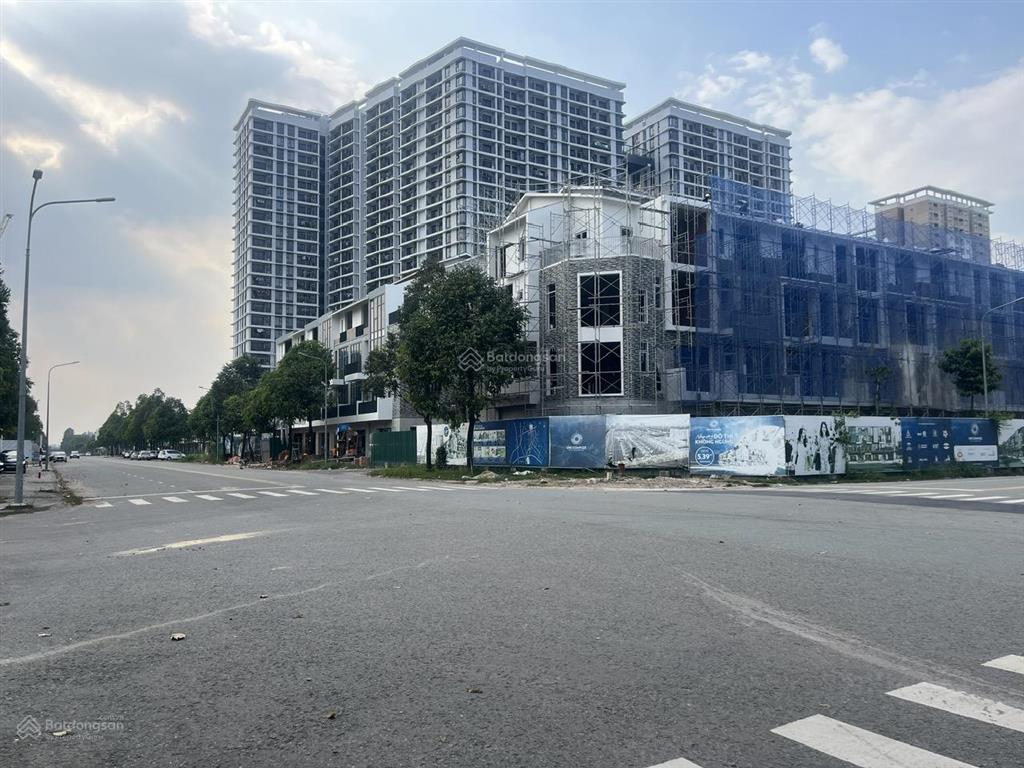 Shophouse uni complex 1 trệt 3lầu, 5,65tỷ, 2 mặt tiền an dương vương  bùi thị xuân, tp thủ dầu một