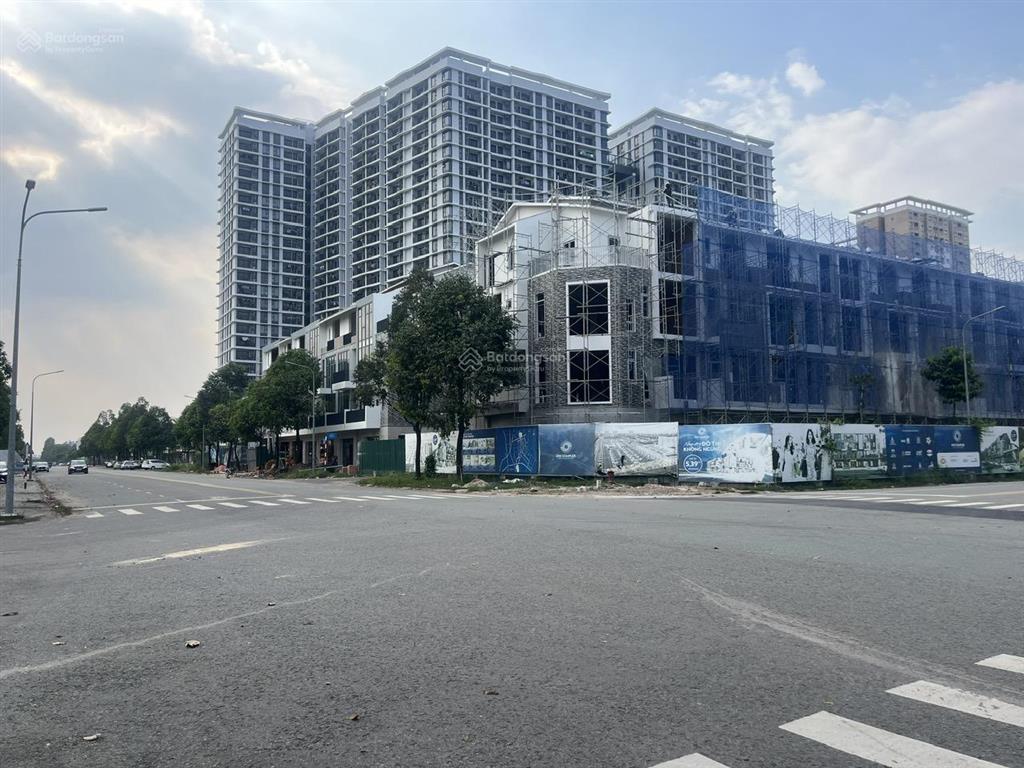 Shophouse uni complex 1 trệt 3 lầu, 5,65 tỷ, 2 mặt tiền an dương vươngbùi thị xuân, tp thủ dầu một