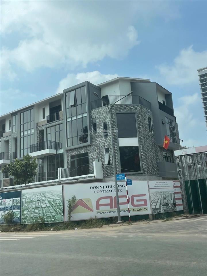 Shophouse uni complex 1 trệt 3 lầu, 5,65 tỷ, 2 mặt tiền an dương vươngbùi thị xuân, tp thủ dầu một
