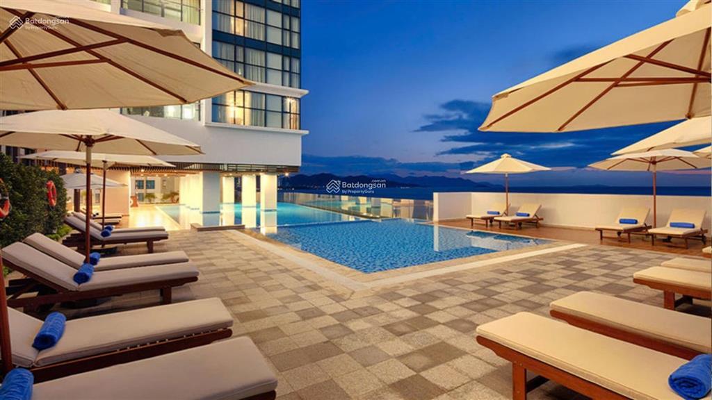Cần bán gấp căn hộ 1pn view biển trực diện, tầng cao giá cắt lỗ  0934 555 ***
