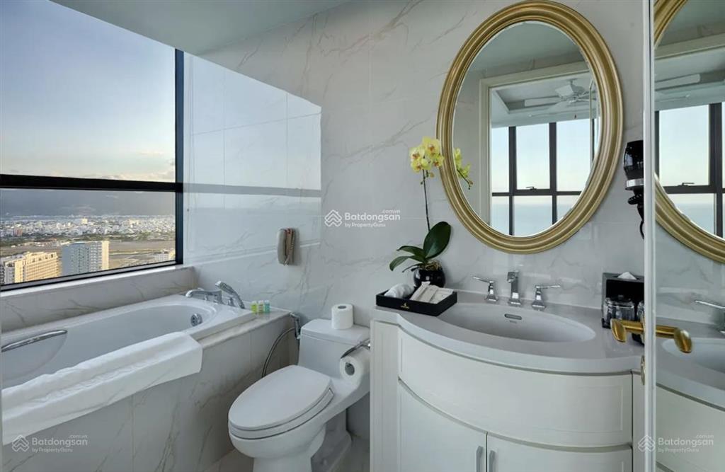Bán lỗ sâu căn góc loại 2pn view trực biển gốc 6,118 tỷ bán còn 4 tỷ lợi nhuận 6 tháng 256tr