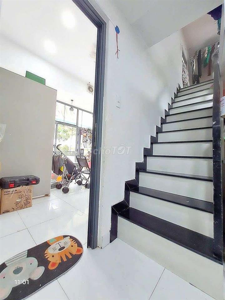 Bán Shophouse 72m mặt tiền đường Huỳnh Tấn Phát 