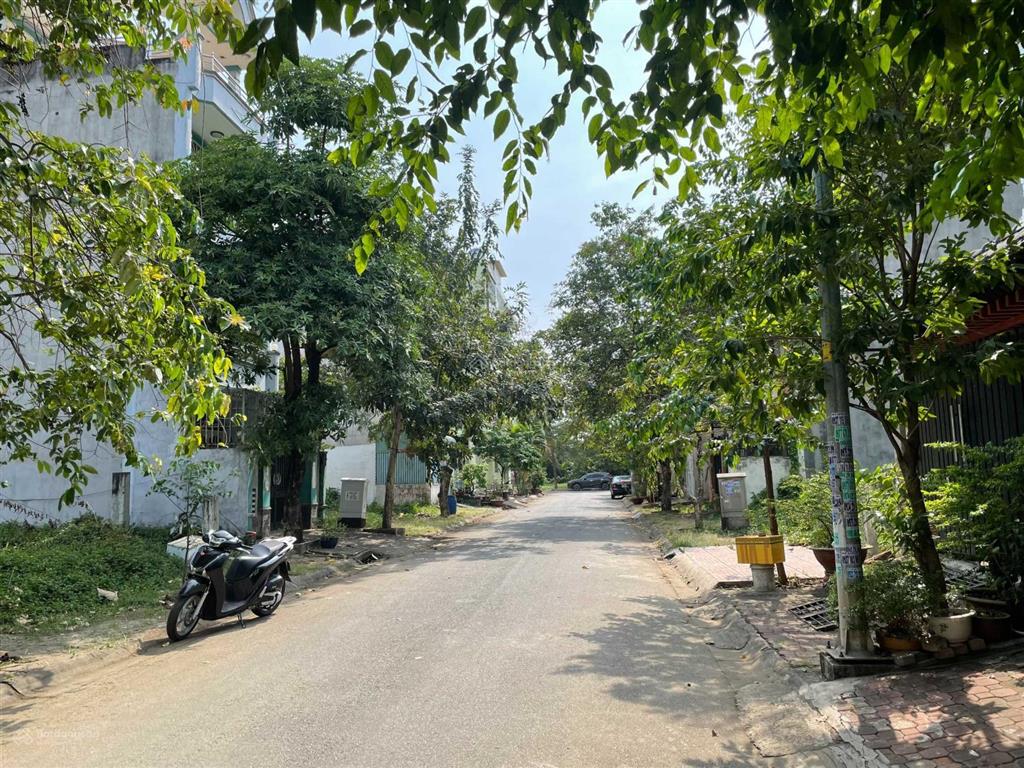 Bán nền nhà phố kdc nam long, dt 4,5x20m, sổ cá nhân, giá 9 tỷ
