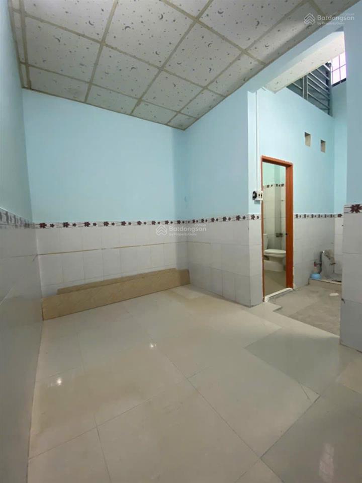 Bán nhà hẻm 65 trịnh hoài đức, trung tâm rạch giá, giá 950 triệu