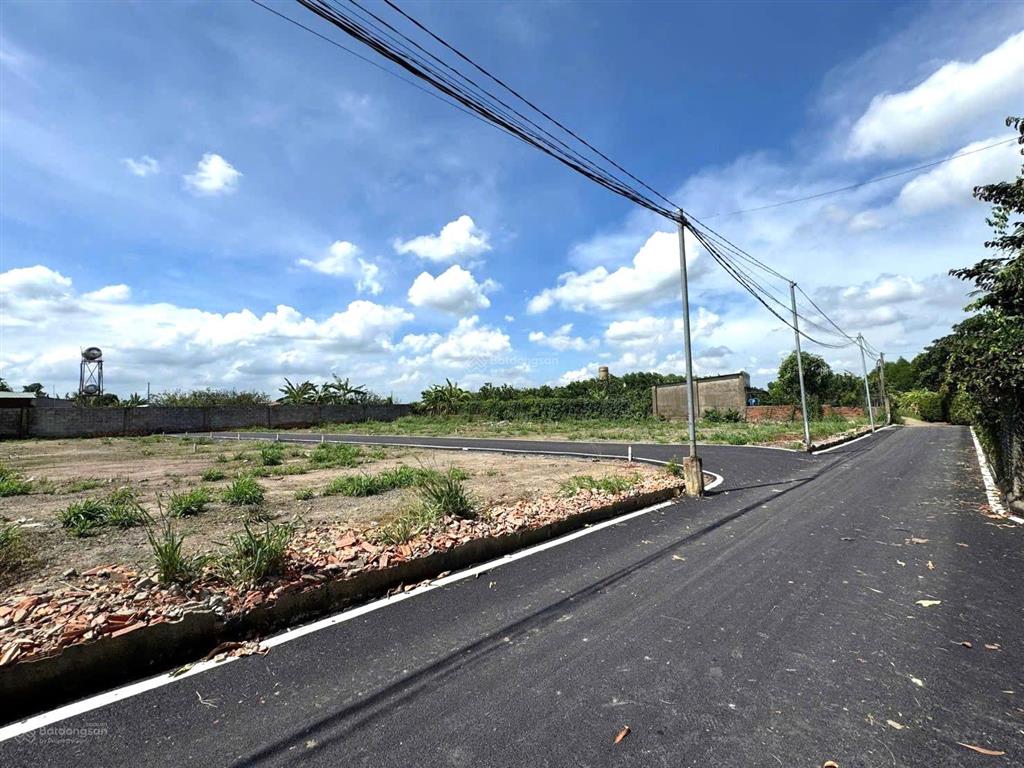 Bán đất tại long chiến, 900 triệu, 80 m2, pháp lý đầy đủ
