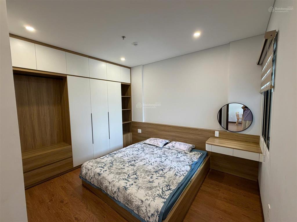 Cho thuê căn hộ mia center point  full nội thất cao cấp  12 triệu/tháng  0935 551 ***