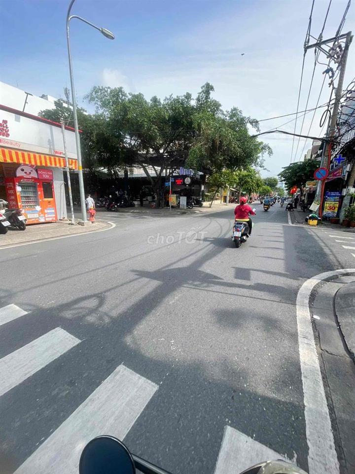 NGUYÊN CĂN GÓC 2MT Lâm VĂN BỀN, Q.7. DT:NGANG 18 DÀI 7 . GIÁ :100Tr/TH