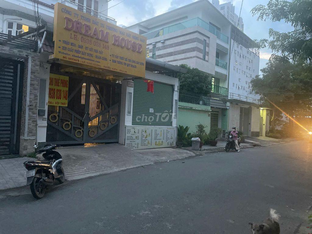 Bán đất tặng nhà Làng Đại Học Khu B , Phước Kiển, 7x30 .Giá : 17,8 Tỷ