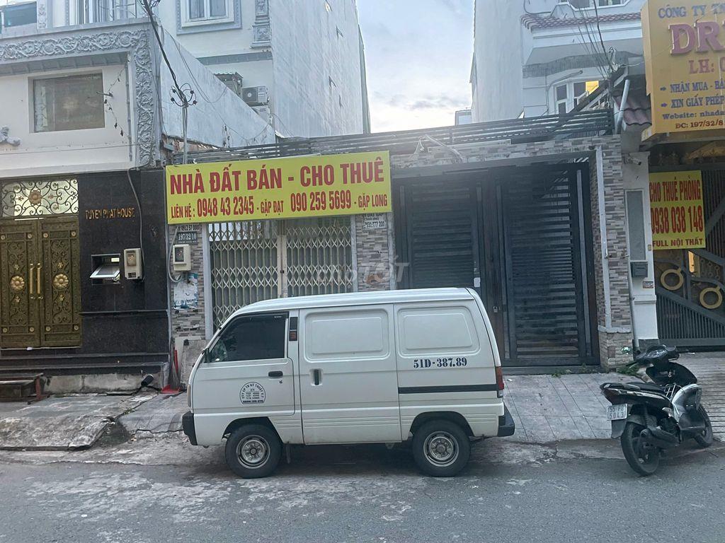 Bán đất tặng nhà Làng Đại Học Khu B , Phước Kiển, 7x30 .Giá : 17,8 Tỷ