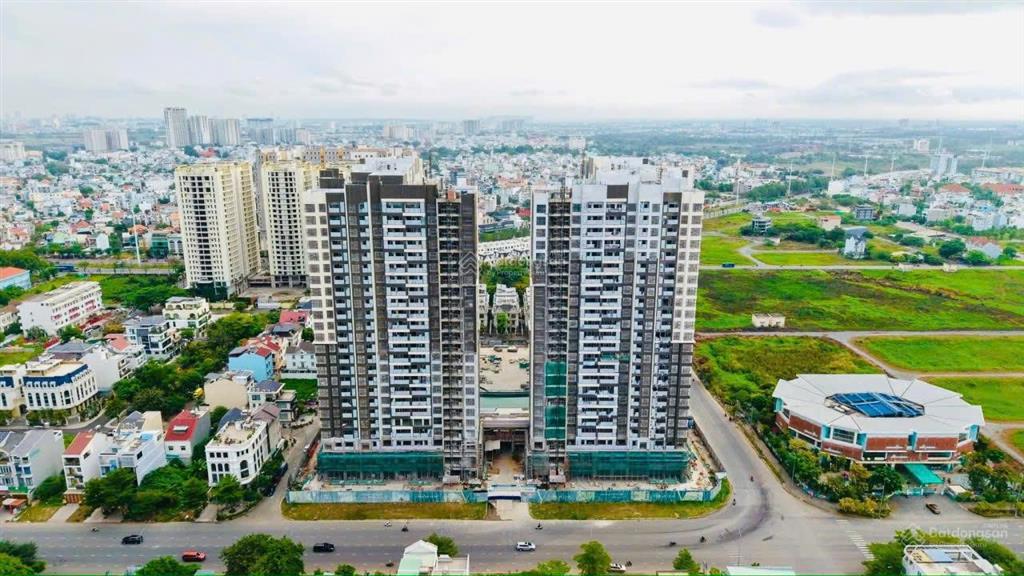 Không có căn thứ 2 rẻ hơn căn 2pn victoria village này. nhanh còn chậm mất