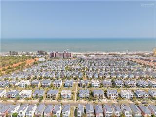 Cắt lỗ sâu biệt thự ngay hồ bơi view biển giá 4 tỷ bao thuế phí  0966 765 ***