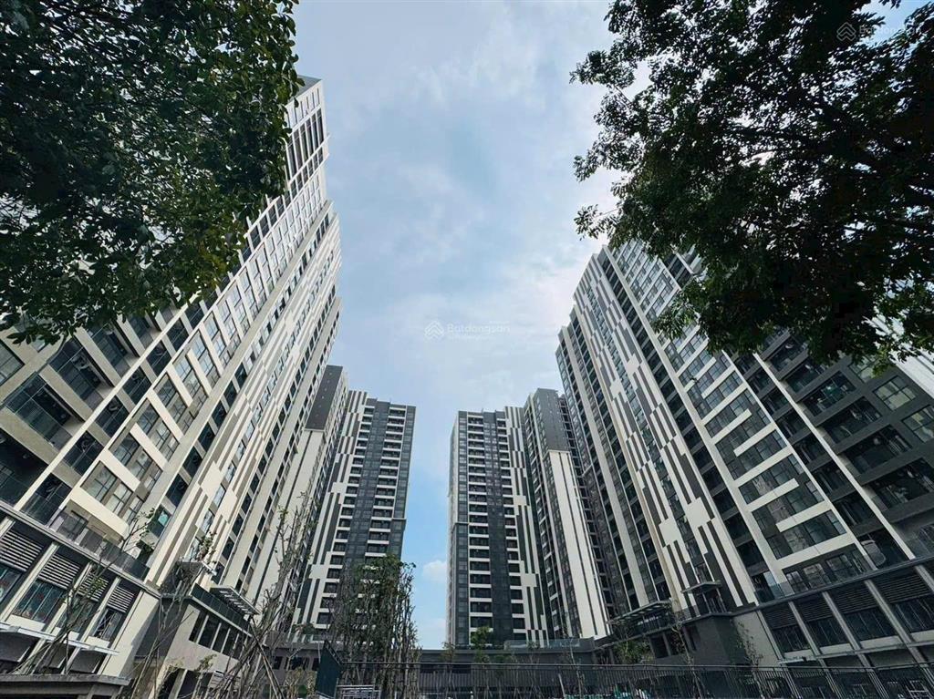 Bán căn 2pn2c view sông sài gòn giá chỉ 6,350 tỷ all in  xem nhà  0979 479 ***
