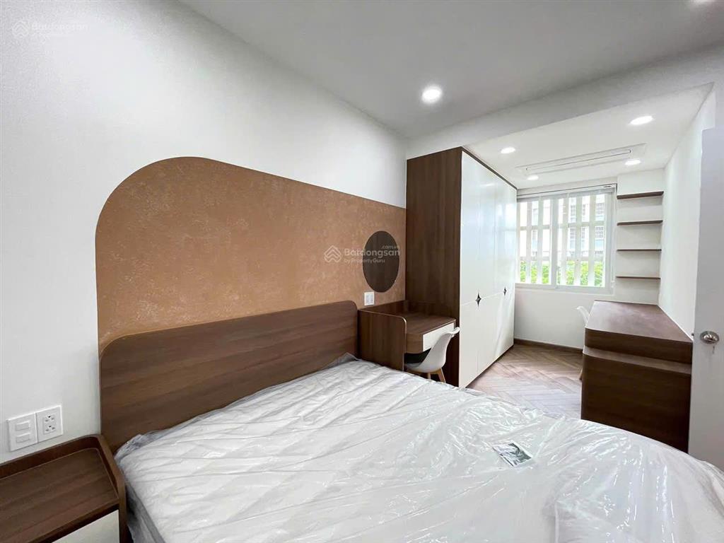 Cần cho thuê căn hộ park view  phú mỹ hưng