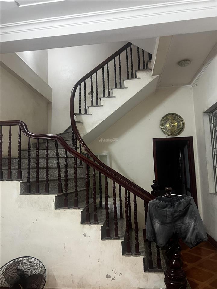 Cho thuê nhà 4 tầng lê hồng phong hà đông. giá 9 triệu. 0903 388 ***