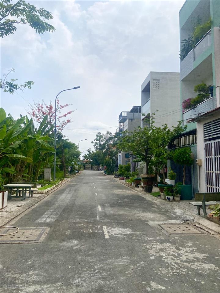 Bán đất 66,3m2 đảo thịnh vượng  long phước tp.hcm  chiều dài 16,6m  sổ hồng riêng