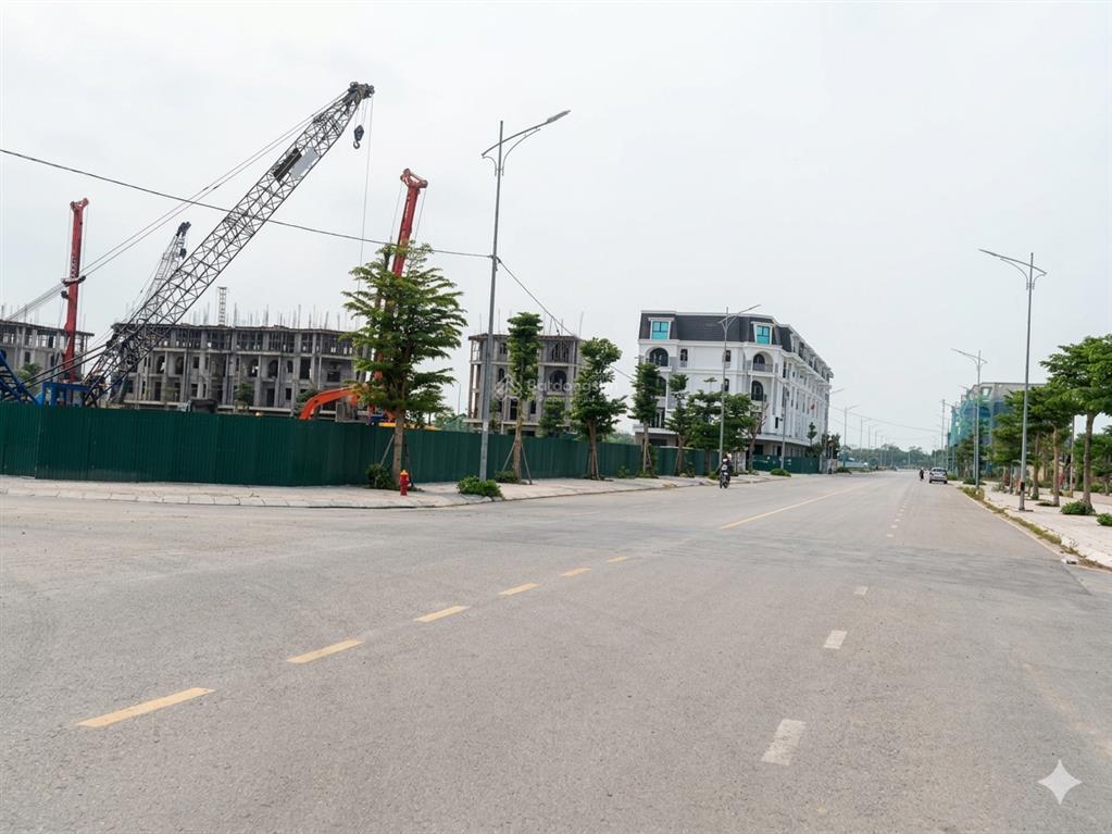 Shophouse chợ thương bắc giang  sổ đỏ trao tay  giá chỉ 3 tỷ