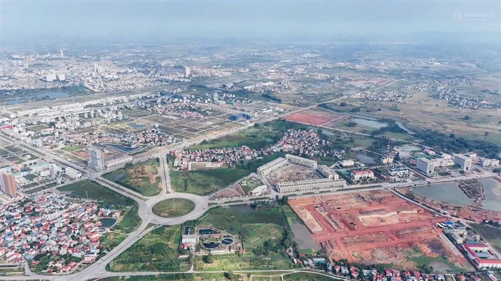 Tôi chính chủ cần bán lô đất vị trí vô cùng đẹp sát chợ thương  tp.bắc giang 97m2,sđcc