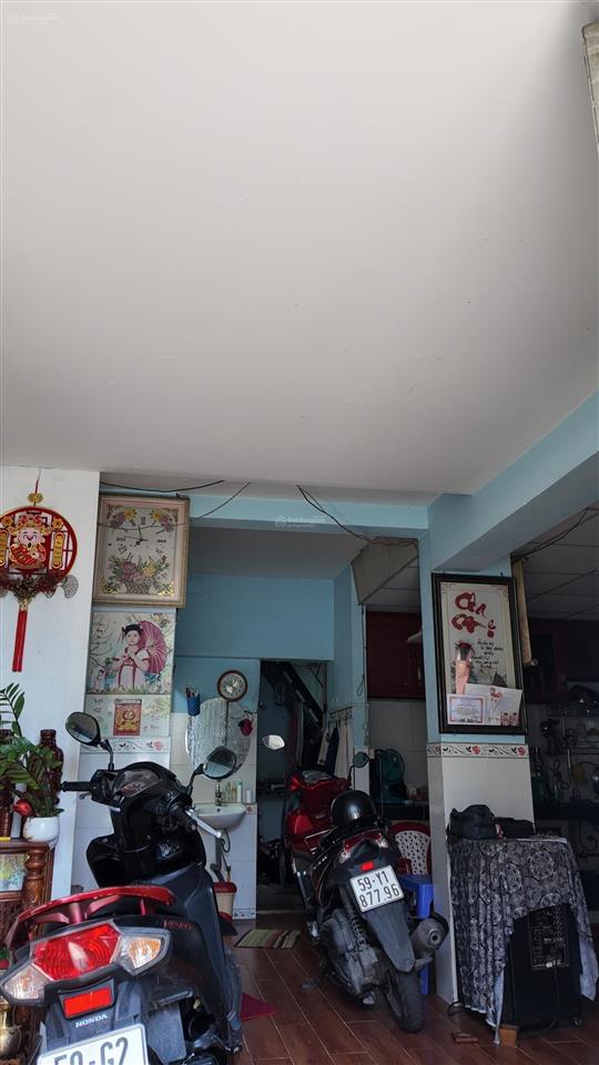 6m x 20m, phan văn hớn, giá 5,9 tỷ còn thương lượng