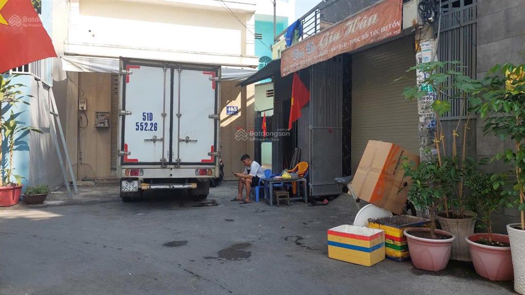 Bán nhà 4.15m x 15.5m (nở hậu 6.2m) đường 6m giá 4.3 tỷ sát trường chinh