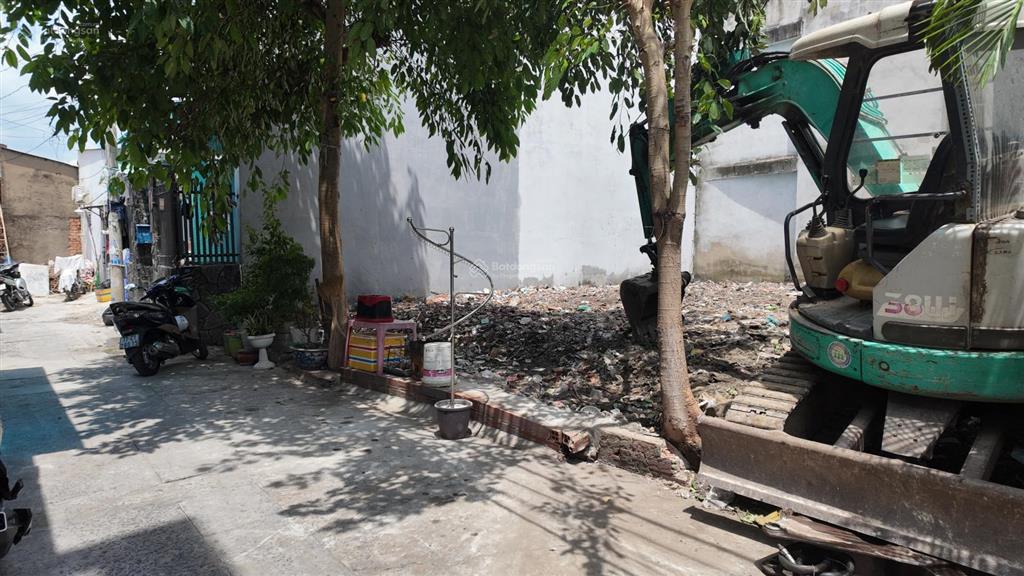 Phải nhanh, 5m x 13m, hẻm 74 phan văn hớn xe hơi vào nhà