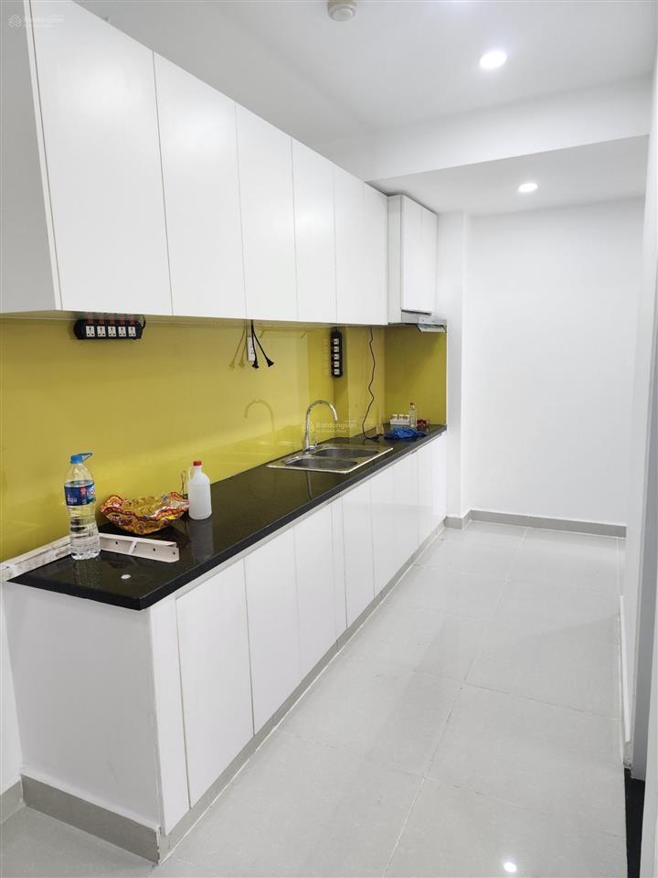 Cần bán căn hộ 8x plus 67m2 2pn 2wc, giá 2,950 tỷ đã có sổ hồng