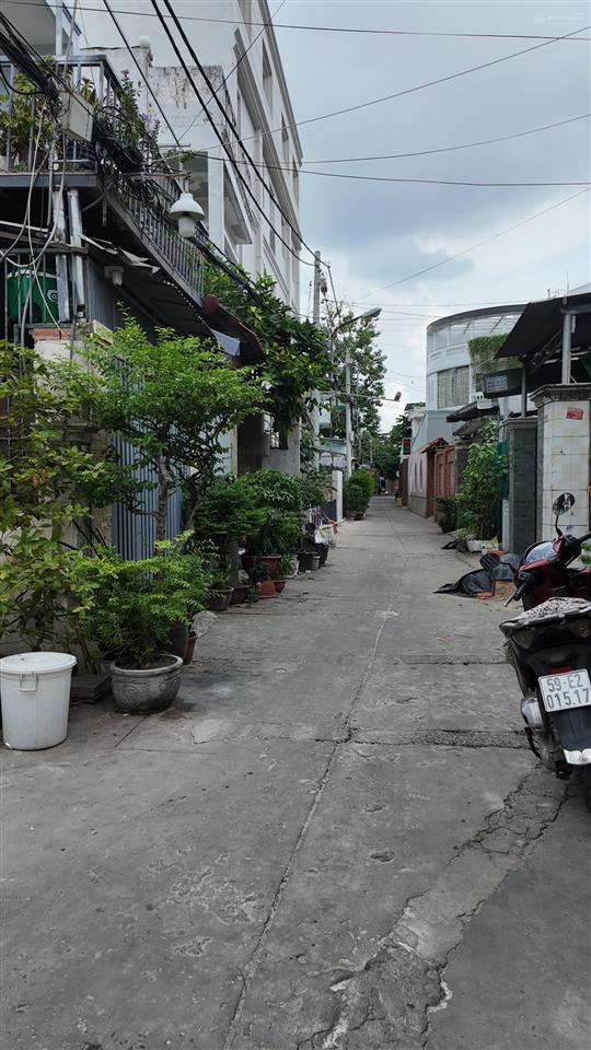 Chủ bán gấp lô đất 250m2 full thổ cư hẻm xe hơi quay đầu giá 8 tỷ