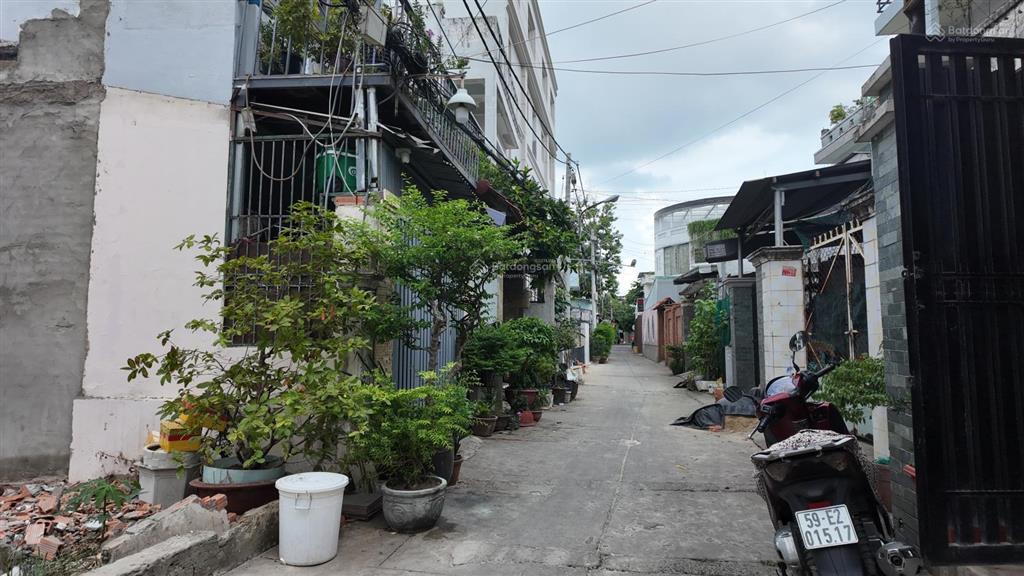 Chủ bán gấp lô đất 250m2 full thổ cư hẻm xe hơi quay đầu giá 8 tỷ
