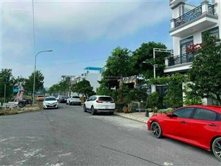 Chính chủ bán đất đường d6, idico 2 kế bên aeon mall tân an, p6, tp tân an, long an