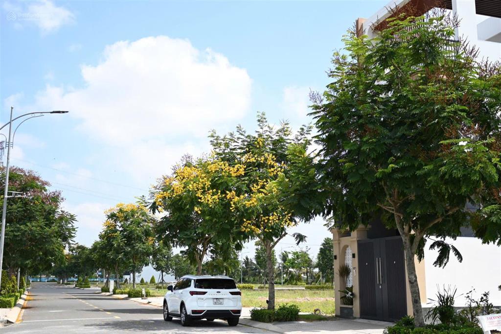 Bán đất nền gốc dự án king hill residences, 3,05 tỷ, 118m2, xã thanh phú, huyện bến lức, long an