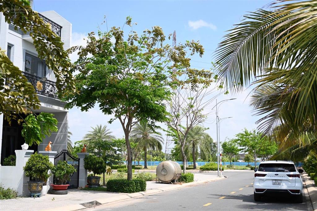 Bán đất nền gốc dự án king hill residences, 3,05 tỷ, 118m2, xã thanh phú, huyện bến lức, long an