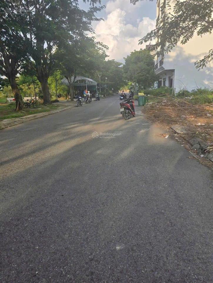 Chính chủ gửi bán nền kdc hưng gia đường số 7 view công viên thượng uyển 3,1 tỷ/ 100m shr