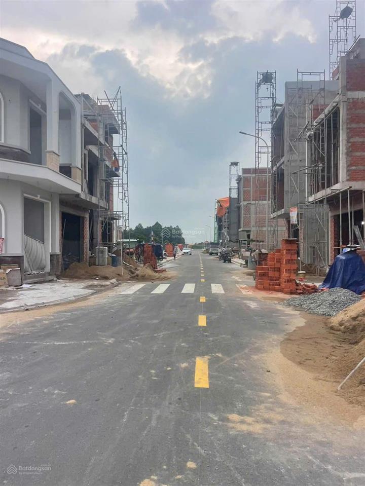 Bán đất nền tái định cư 830e, bến lức, 2,9 tỷ, 100m2 sổ hồng riêng