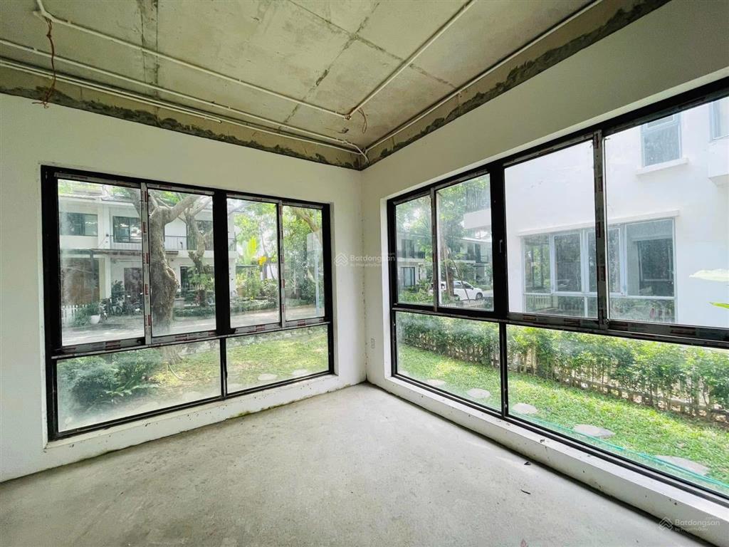 Bán biệt thự mimosa thảo nguyên, 189m2 hoàn thiện mặt ngoài 3t, giá bán 3x ty