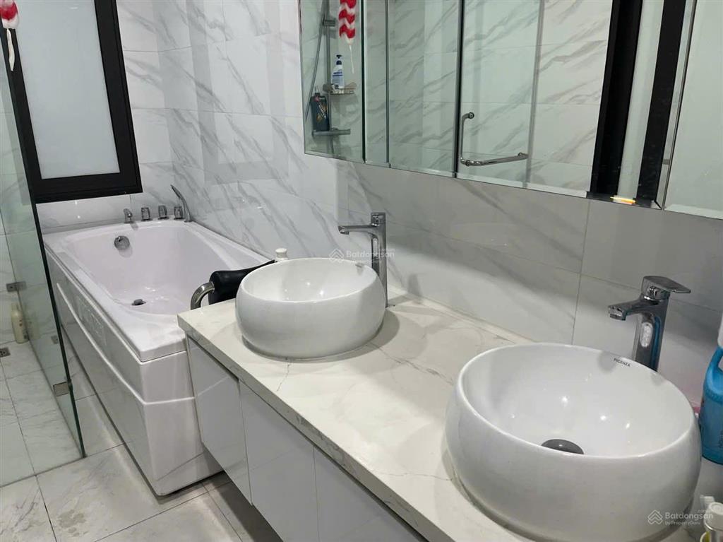 Cần cho thuê bt lâu dài khu mimosa, 189m2, full đồ đẹp. chỉ việc xách valy vào ở.