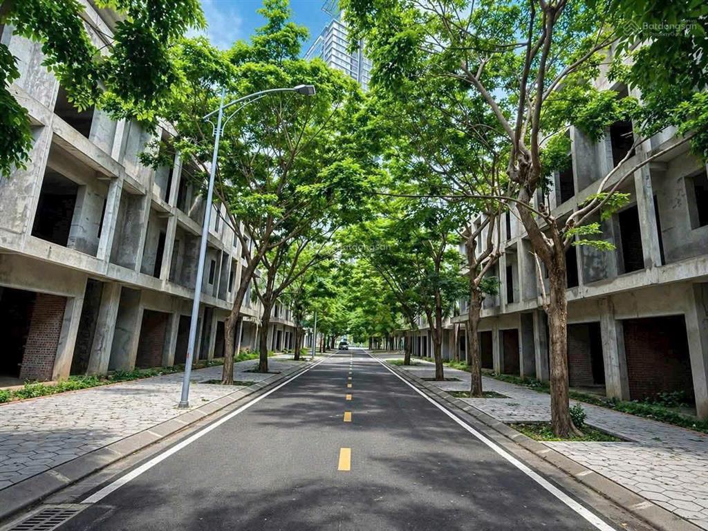 Bán nhanh nhà phố vạn tuế 100m2, 4t thô, có chờ thang máy. gb 18,xty bao phí