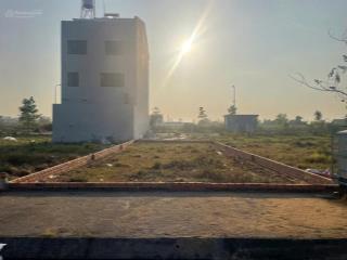 Chủ cần bán nhanh nền 8x20m đối diện trường tiểu học khu tđc phước thiện, giá tốt chỉ 8,7 tỷ