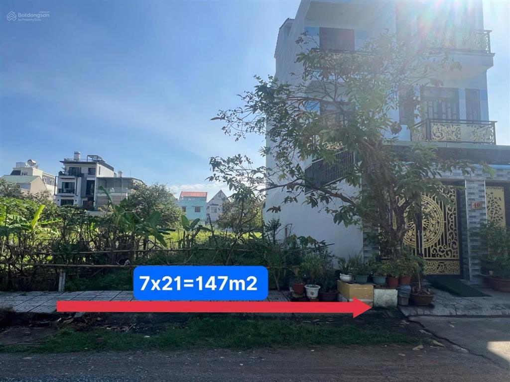 Chủ gửi cần bán gấp nền 7x21m mt 3c đối diện công viên cạnh vinhomes, giá tốt chỉ 8,8 tỷ
