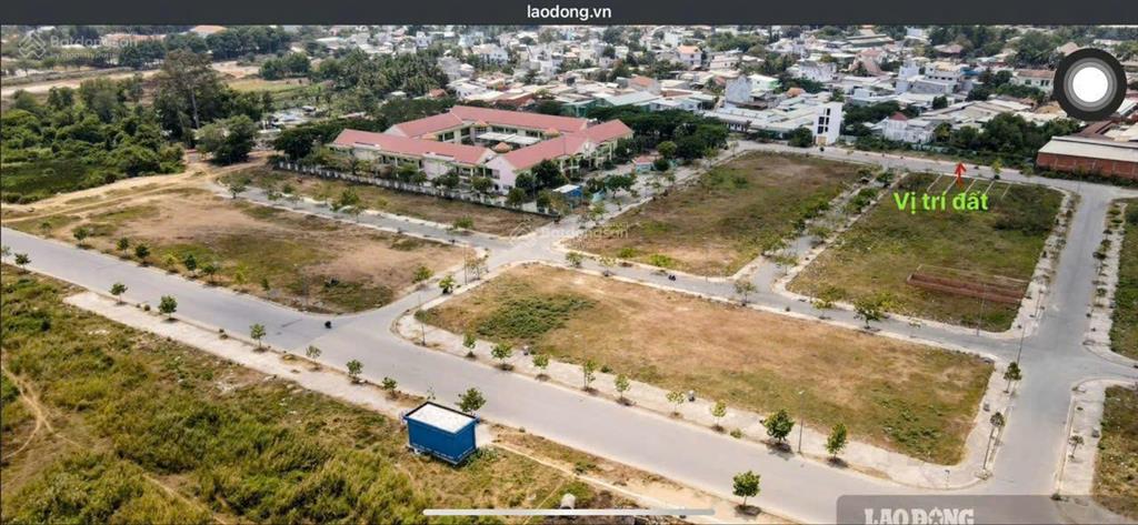 Chủ cần bán nhanh nền 8x20m đối diện trường tiểu học khu tđc phước thiện, giá tốt chỉ 8,7 tỷ