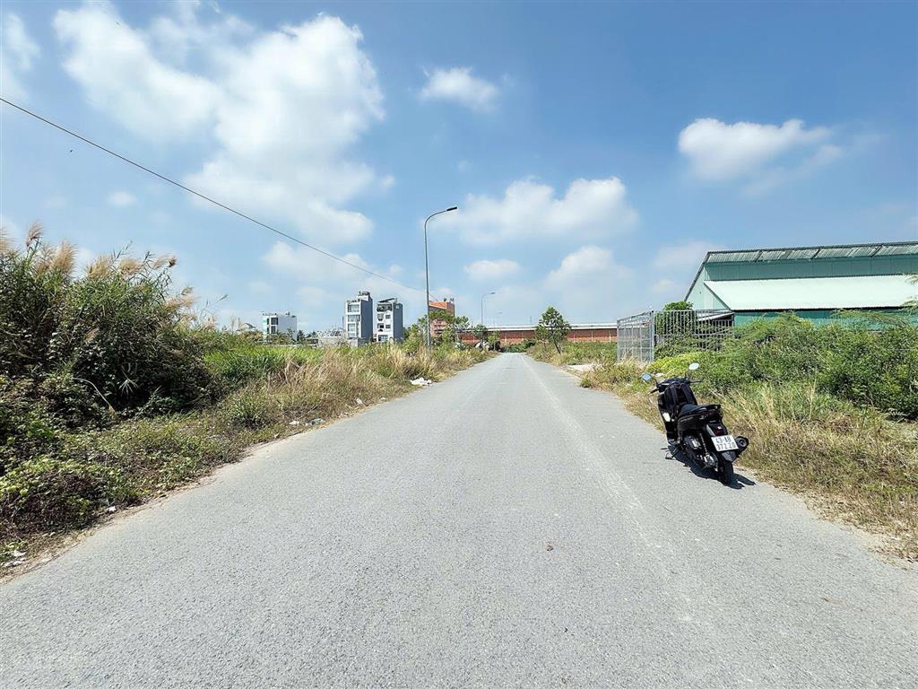 Chính chủ gửi cần bán nhanh nền 5x22m mt 1d đường 16m p long bình giá cực tốt chỉ 7,2 tỷ