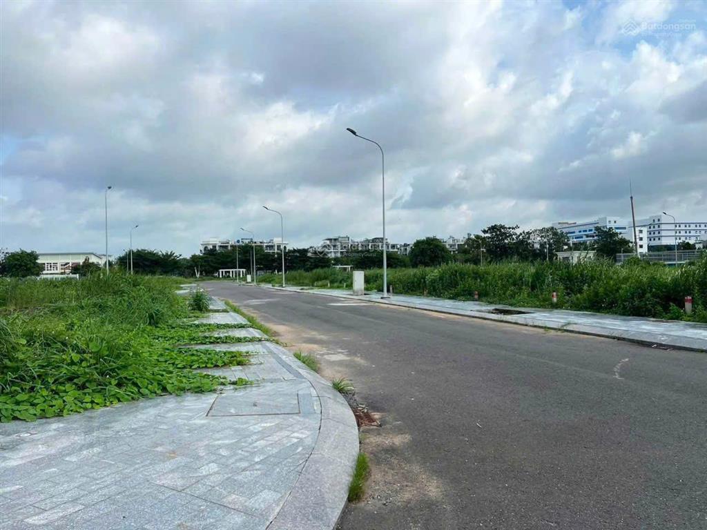 Bán đất nền tđc đại nhân diện tích 5x19n ngay kđt vạn phúc giá cực tốt chỉ 9,6 tỷ.  0901 461 ***