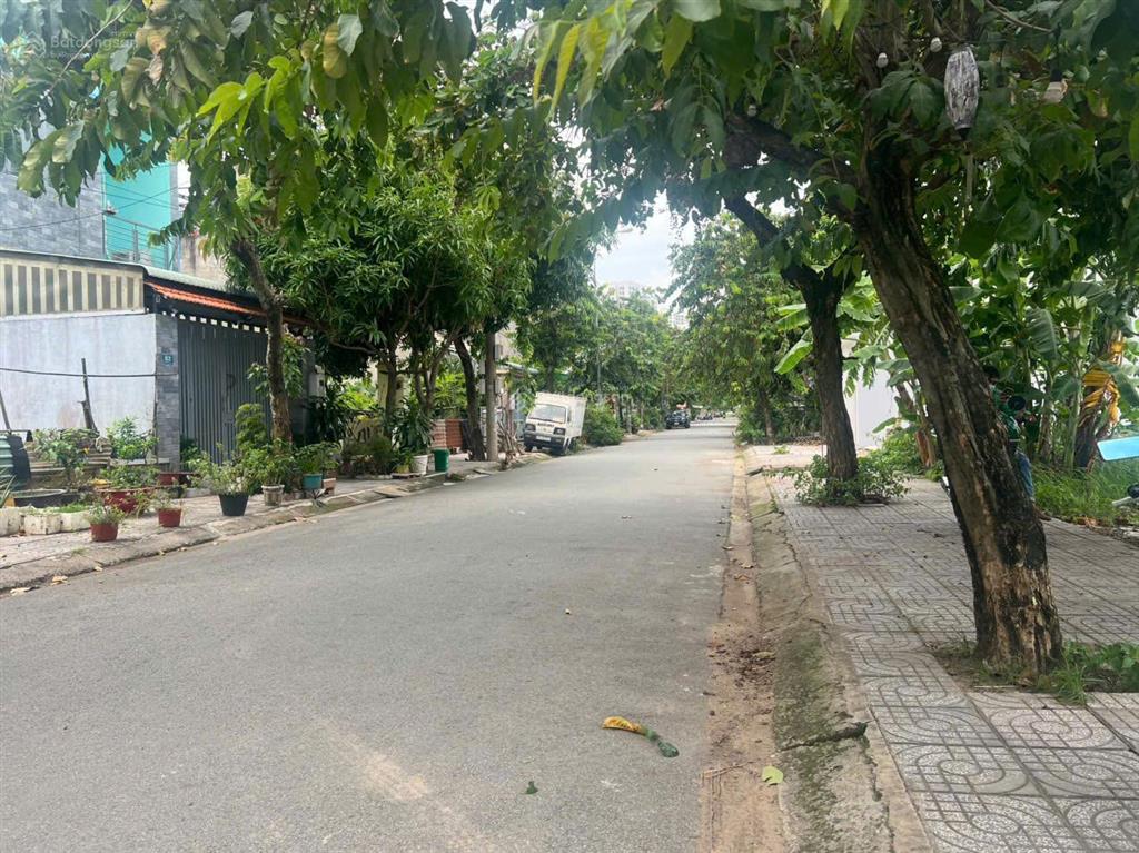Chính chủ gửi cần bán nhanh nền 5x20m mt 7a đường 12m p long bình, giá cực tốt chỉ 7,2 tỷ