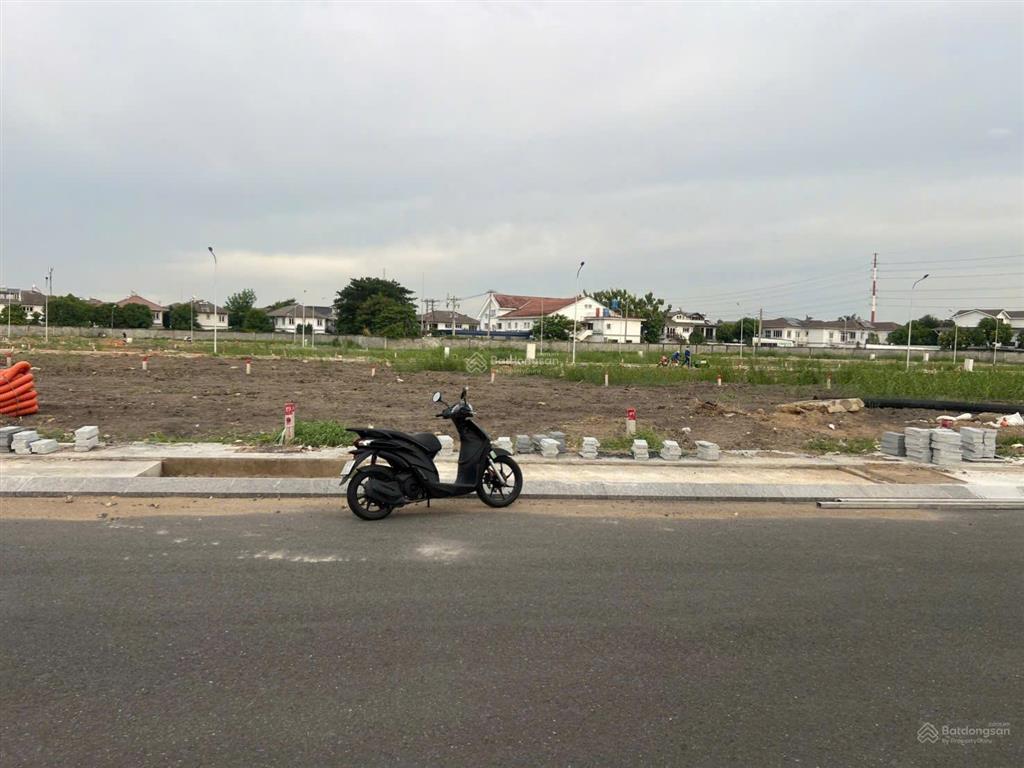 Bán đất nền suất tđc tại khu đô thị vạn phúc city giá tốt hiện tại chỉ 9,9 tỷ/107m2
