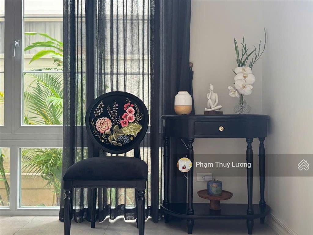 Bán biệt thự tại mailand hanoi city, 250 triệu/m2, diện tích 330 m2, đầy đủ nội thất. hàng hiếm!