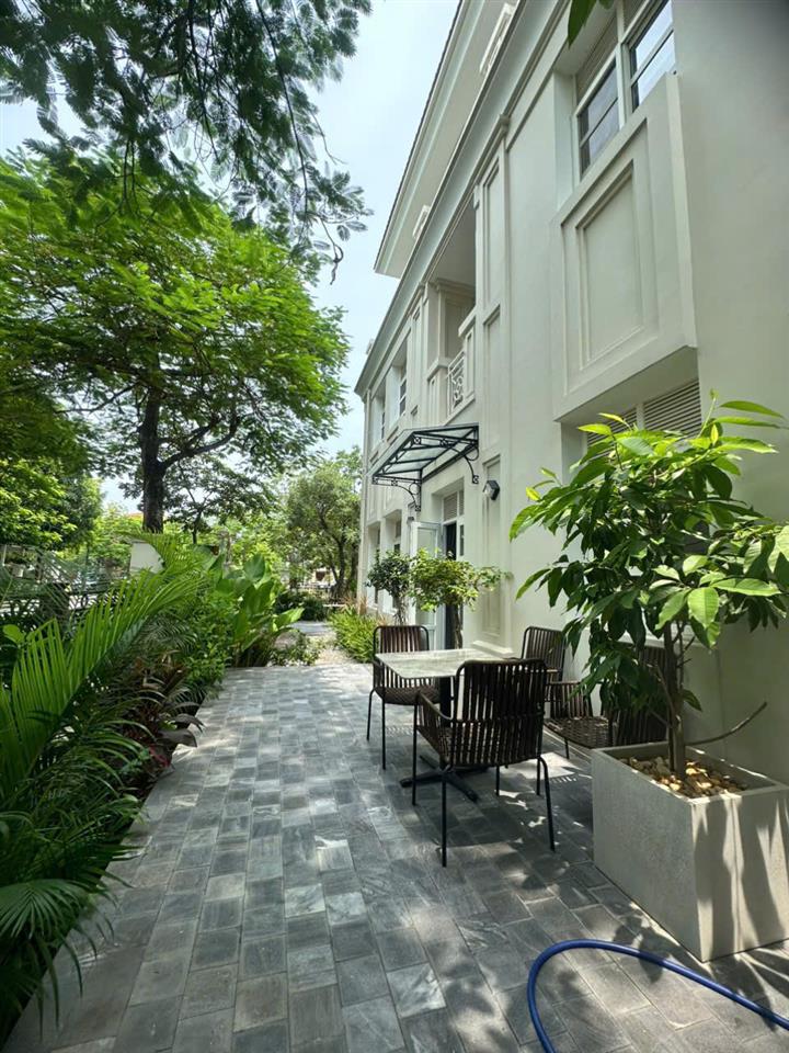 Bán biệt thự tại mailand hanoi city, 250 triệu/m2, diện tích 330 m2, đầy đủ nội thất. hàng hiếm!