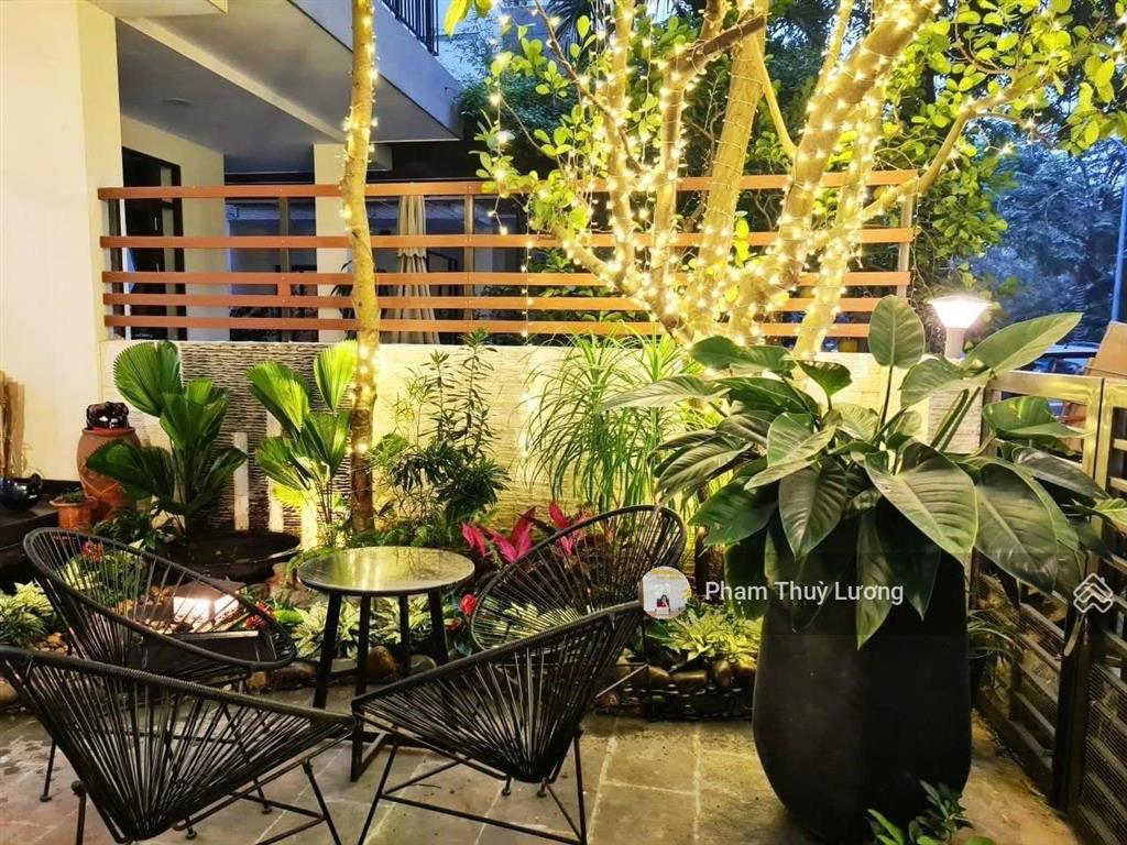 Cho thuê gấp bt 6pn 5wc tại vinhomes thăng long, giá 24 triệu, 154m2