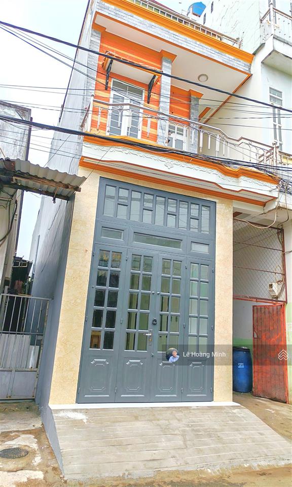 Bán gấp nhà 98m2 trệt hai lầu + 6 phòng trọ đường 8m bình hòa 24, giáp ranh bình chiểu thủ đức