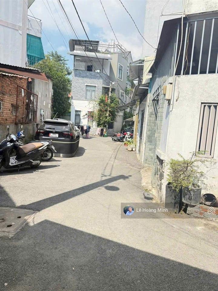 Nhà trệt lầu hxh đường 8 linh trung ngay hoàng diệu 2