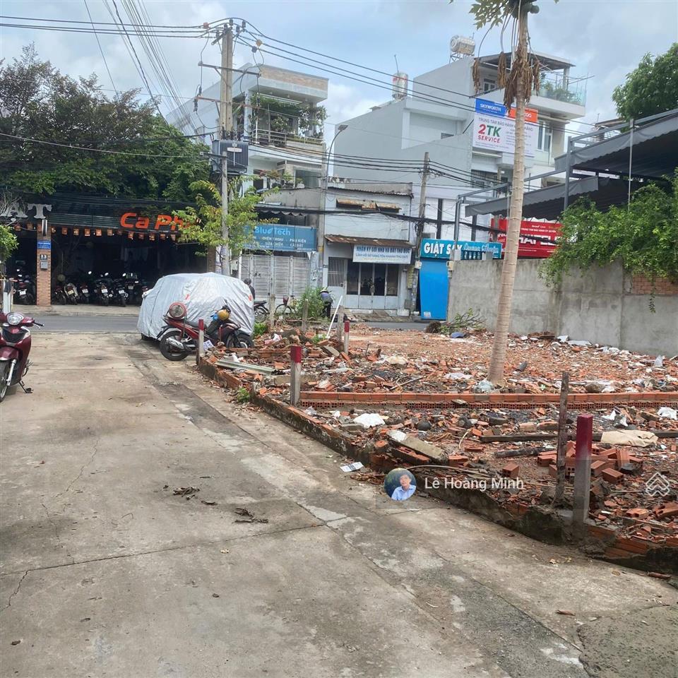 Bán gấp lô đất góc hẻm xe hơi sát mt đường số 12 trường thọ. tiện đi metro.  0974 049 ***