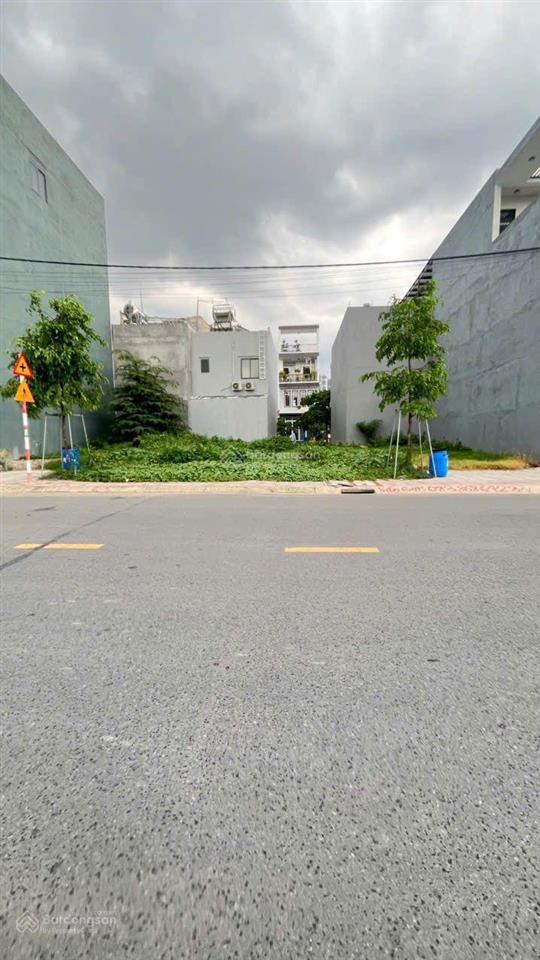Lô đất mặt tiền đường n1, khu tđc đông hòa, ngang 5m liền kề tthc dĩ an, làng đại học