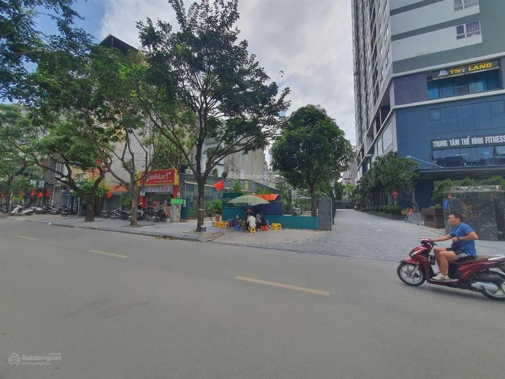 Bán đất mặt phố vũ tông phan thanh xuân hà nội. dt bìa 1112m2. mặt tiền 30m. nở hậu đẹp